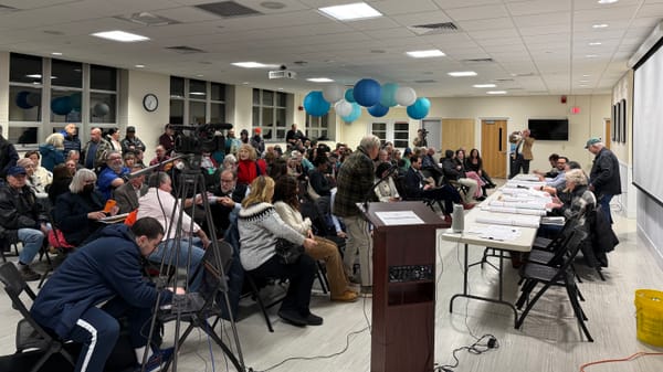 Beecher Road apartment  building proposal draws crowd at Inland Wetlands meeting